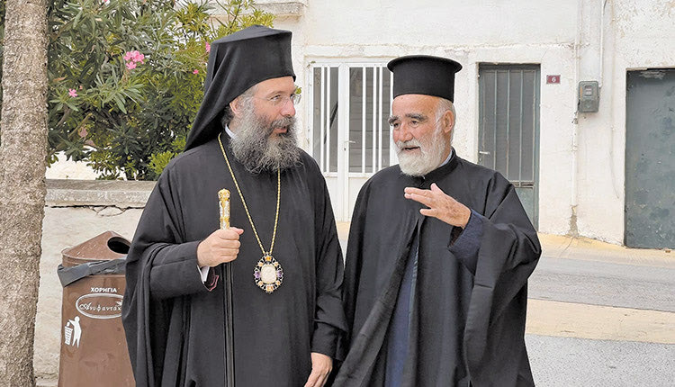 Η Εκκλησία της Κρήτης τίμησε τα 50 χρόνια ιερατικής διακονίας του π. Ιάκωβου Τζανάκη