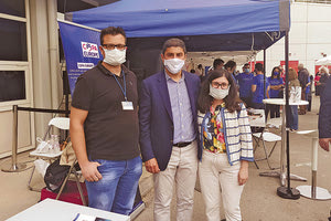 Μέλη του Εργαστηρίου Αλληλεπίδρασης Ανθρώπου-Υπολογιστή του Ινστιτούτου Πληροφορικής του ΙΤΕ μαζί με τον υφυπουργό Αθλητισμού κ. Λευτέρη Αυγενάκη