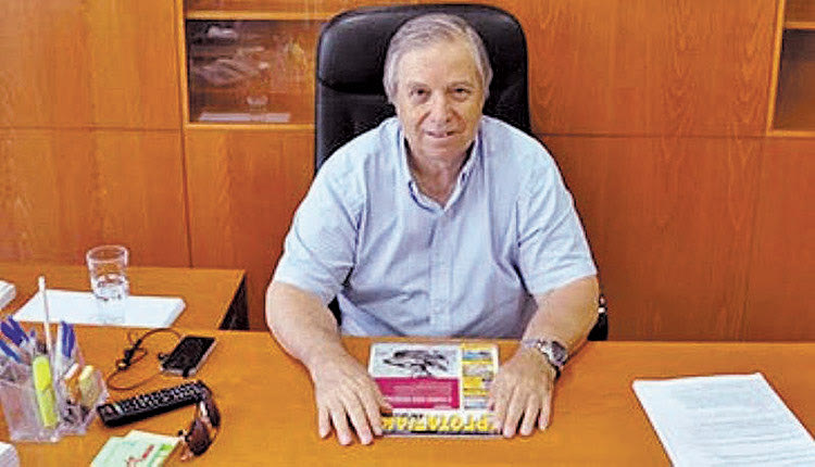 Ο κ. Ζαχαρίας Αθουσάκης