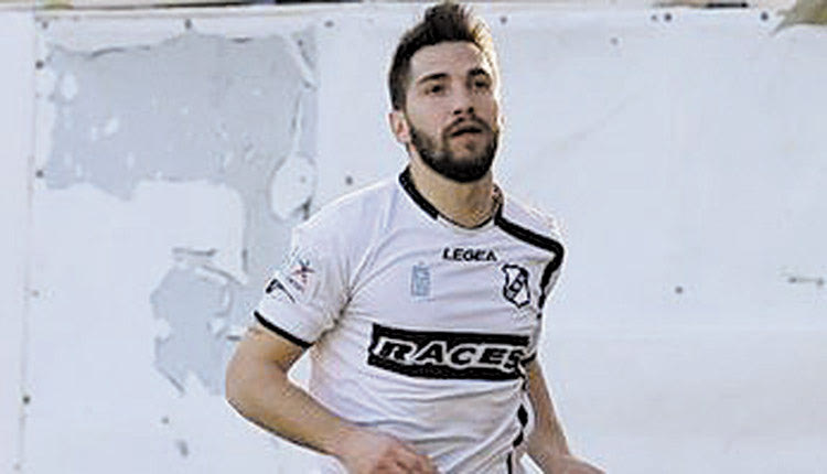 ο Αλέξανδρος Περογαμβράκης (νυν παίκτης του Πόρου)