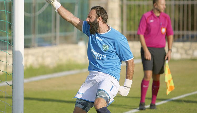 Ο Κόλλιας χάρισε με τις αποκρούσεις του την πρόκριση στον Γιούχτα