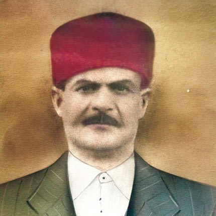 Ο Βασίλης Κιρκιμπίρης από το χωριό Ρουσοχώρια. Με καταγωγή από τα Βουρλά της Μικράς Ασίας, δολοφονήθηκε από Γερμανό στρατιώτη της Βέρμαχτ επειδή δεν φώναξε «Κάτω Η Αγγλία»