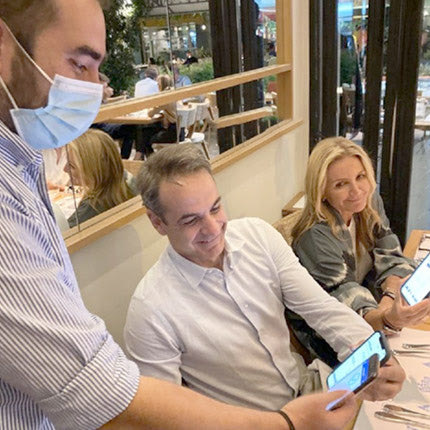 Κανείς δεν γλιτώνει! Στο seafood restaurant MAREA στο κέντρο της Θεσσαλονίκης επέλεξε να γευματίσει το βράδυ της Κυριακής ο πρωθυπουργός Κυριάκος Μητσοτάκης, στο περιθώριο της επίσκεψής του στην πόλη εν όψει της 85ης ΔΕΘ.