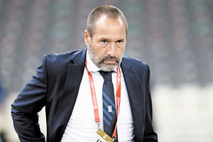 Με τις μεγάλες ομάδες τα έβαλε ο Φαν Σιπ