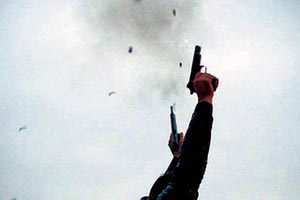 πυροβολισμος στον αέρα