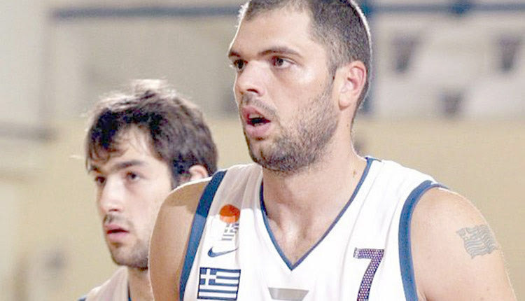 Ο παλαίμαχος μπασκετμπολίστας Δημήτρης Παπανικολάου