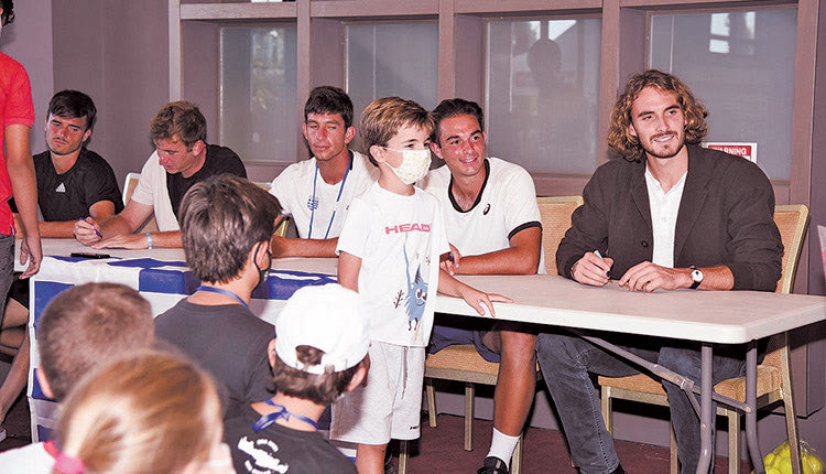 Μοίρασαν αυτόγραφα οι αθλητές της Εθνικής