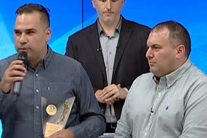 Ο γιος του Δημήτρη Παπαδόπουλου, Μάνος, με τον κ. Κουτεντάκη