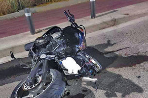 Η μηχανή στηΗ μηχανή στην οποία επέβαινανν οποία επέβαιναν