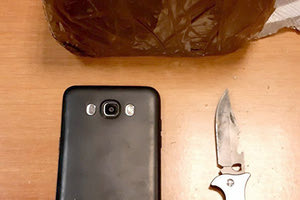 ΕΠΙΑΣΑΝ ΑΛΛΟΔΑΠΟ ΜΕ ΕΝΑ ΚΙΛΟ Είναι κακό στην άμμο να θάβεις... ηρωίνη;