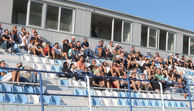   Αρκετός κόσμος στην Αλικαρνασσό