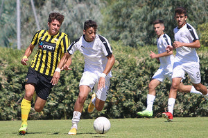 Στιγμιότυπο από το παιχνίδι ΟΦΗ-ΑΕΚ