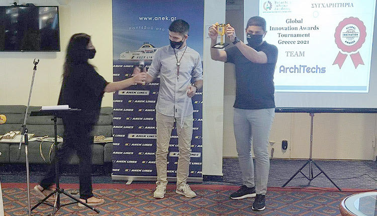 Ο υφυπουργός Αθλητισμού, κ. Λευτέρης Αυγενάκης, παρευρέθηκε στην τελετή βραβεύσεων των μαθητών του Κέντρου Εκπαιδευτικής Ρομποτικής και Επιστημών Κρήτης