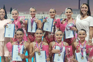 Τα «χρυσά» κορίτσια του ΚΟΗ με τις προπονήτριές τους κ.κ Μαμιαούρι, Λιαδάκη