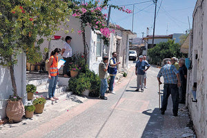 Κλιμάκια του Υπουργείου Υποδομών σάρωσαν χθες νωρίς την ευρύτερη περιοχή του Αρκαλοχωρίου