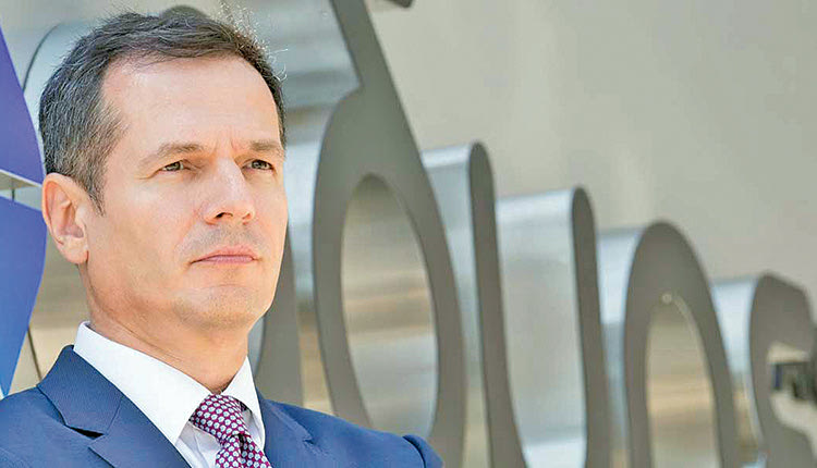 Την ευαισθησία της απέναντι στο χτύπημα του Εγκέλαδου στην Κρήτη δείχνει η διοίκηση του Ανεξάρτητου Διαχειριστή Μεταφοράς Ηλεκτρικής Ενέργειας. Ο πρόεδρος και διευθύνων σύμβουλος του Διαχειριστή Μανούσος Μανουσάκης,