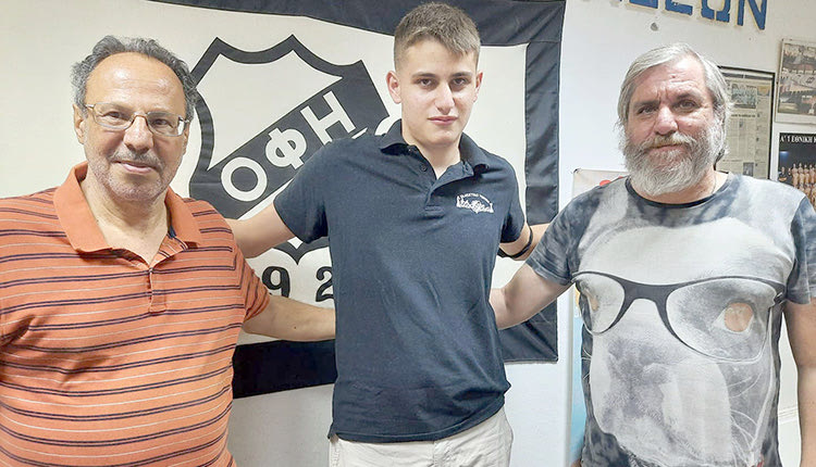 Εύσημα σε Παπαδάκη,  Σπαγουλάκη, Κουβίδη