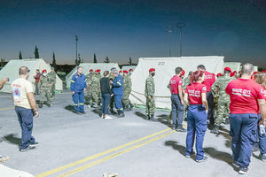 Συνεχίζεται το συγκινητικό κύμα αλληλεγγύης για τους σεισμόπληκτους