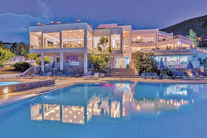 Εκτός από το ξενοδοχείο της Αγίας Πελαγίας, για τη φιλοξενία σεισμόπληκτων υπάρχει πρόταση και από 2 συγκροτήματα 4 αστέρων στη Χερσόνησο