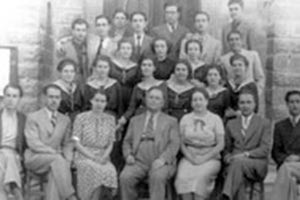 Οι καθηγητές του Κοραή: ο Μ. Παρλαμάς πρώτος αριστερά