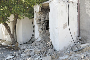 οι ζημιές και στο χωριό Δαμάνια του δήμου  Αρχανών Αστερουσίων από  το  φονικό πέρασμα του Εγκέλαδου