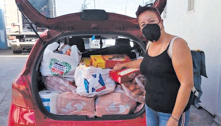 Η πρόεδρος του Αθλητικού Συλλόγου Κωφών Κρήτης "Μίνωας" Ασπασία Ξαξίρη