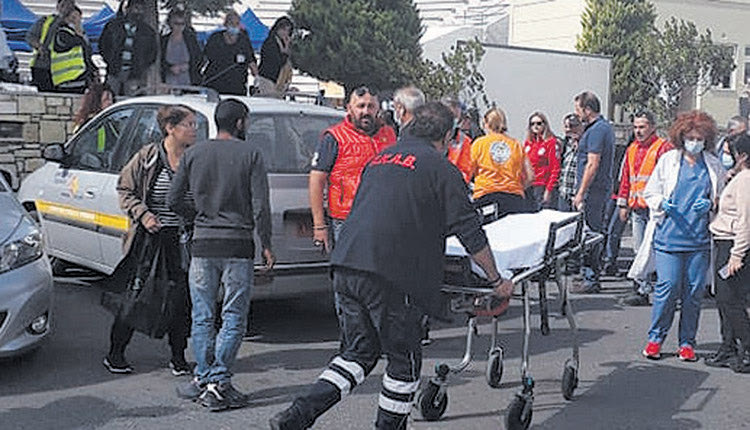 σεισμός αρκαλοχώρι : τραυματισμός εθελοντή