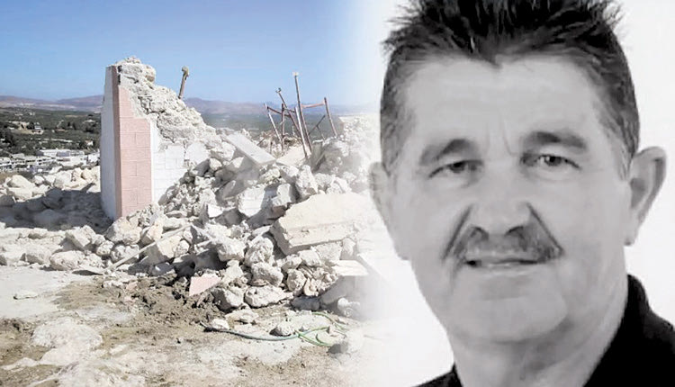 Ο σεισμός που «τσάκισε» το Αρκαλοχώρι και την ευρύτερη περιοχή, στέρησε βίαια και άδικα τη ζωή ενός πολύ αγαπητού συνανθρώπου μας, του άτυχου Ιάκωβου Τσαγκαράκη, ο οποίος καταπλακώθηκε από τα συντρίμμια της εκκλησίας του Προφήτη Ηλία. Το εμβληματικό εκκλησάκι στον λόφο δεν υπάρχει πια.