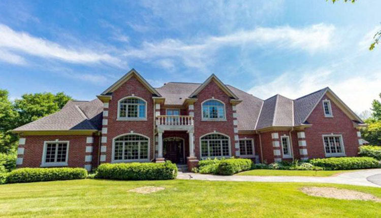 Οι Βίλες που αγόρασε ο Αντετοκούνμπο