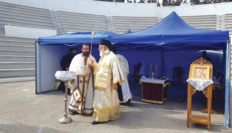 Εκκλησία στη σκηνή