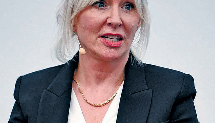 Ναντίν Ντόρις, βουλευτής των Συντηρητικών και υπουργός Πολιτισμού της Βρετανίας