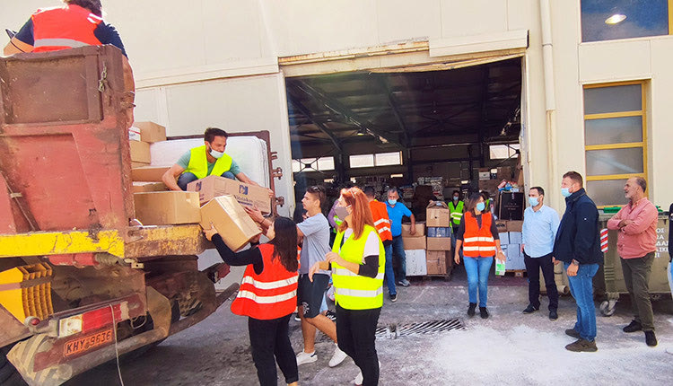 ΒΟΗΘΕΙΑ: Κι άλλο φορτηγό από το Μαλεβίζι στο Αρκαλοχώρι