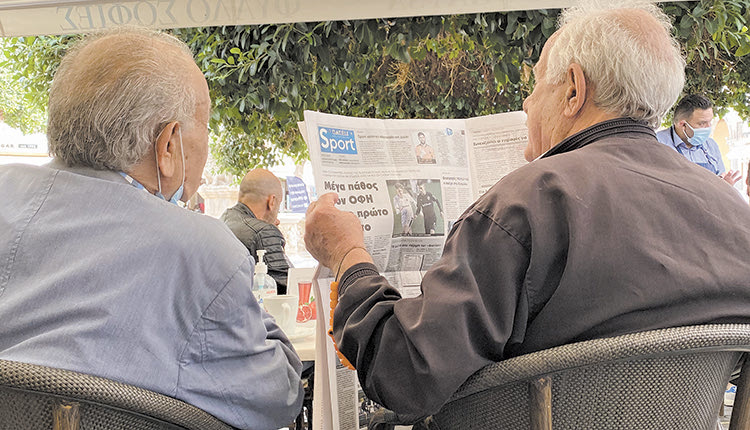 Καφεδάκι στα Λιοντάρια, μπουφανάκι διότι ψύχρανε ο καιρός, αλλά με τη ζεστασιά της “ΠΑΤΡΙΣ”. Μπήκαμε πια σε αθλητική κίνηση και τα αθλητικά της “Π” είναι στο επίκεντρο, όπως τόσες δεκαετίες τώρα.