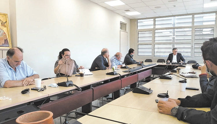 Από τη συνάντηση του συλλόγου εκπαιδευτικών με τον δήμαρχο Μινώα Πεδιάδος και εκπρόσωπο των ΚτΥΠ