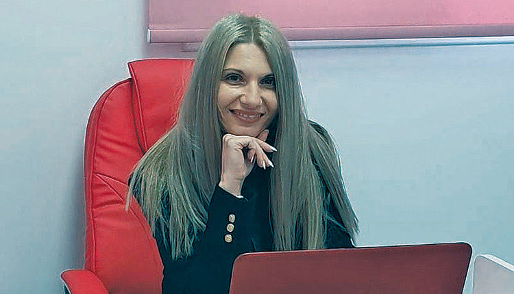 δημοτική σύμβουλος και μέλος της ΝΔ Αθηνά Σπανάκη