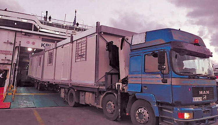 Οι πρώτοι οικίσκοι έφτασαν στο Αρκαλοχώρι και στη Βόνη