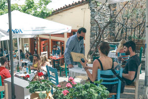 Ζωές δύο ταχυτήτων για εμβολιασμένους και ανεμβολίαστους
