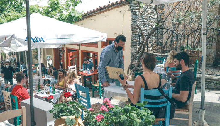 Ζωές δύο ταχυτήτων για εμβολιασμένους και ανεμβολίαστους