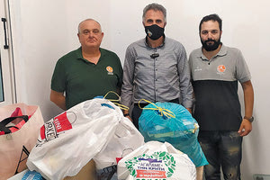 Εκπρόσωποι του Δειλινού έδωσαν τα τρόφιμα στην Αναγέννηση