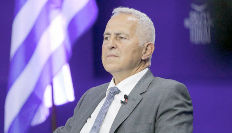 ο πρώην υπουργός Άμυνας Βαγγέλης Αποστολάκης