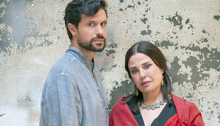 Χαρούμενη  είναι για τον «σασμό» η Μαρία Τζομπανάκη, καθώς τη φετινή σεζόν συνεργάζεται τηλεοπτικά με τον γιο της, Ορφέα Αυγουστίδη στην σειρά «Σασμός»