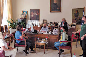 Ο ΣΕΙΣΜΟΣ ΤΑΛΑΝΙΖΕΙ ΚΑΙ ΤΗΝ ΠΟΛΗ Ξεπερνούν τους 600 οι «άστεγοι» μαθητές του Ηρακλείου