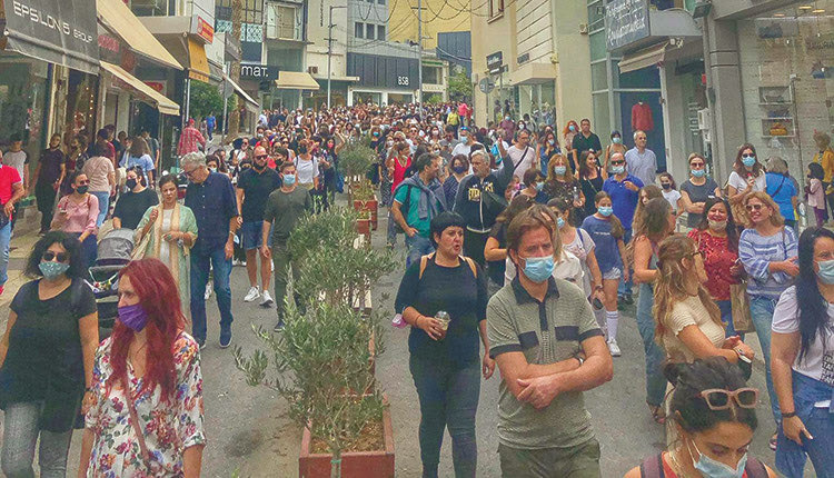 από την πορεία των εκπαιδευτικών στο Ηράκλειο 10-10-2021