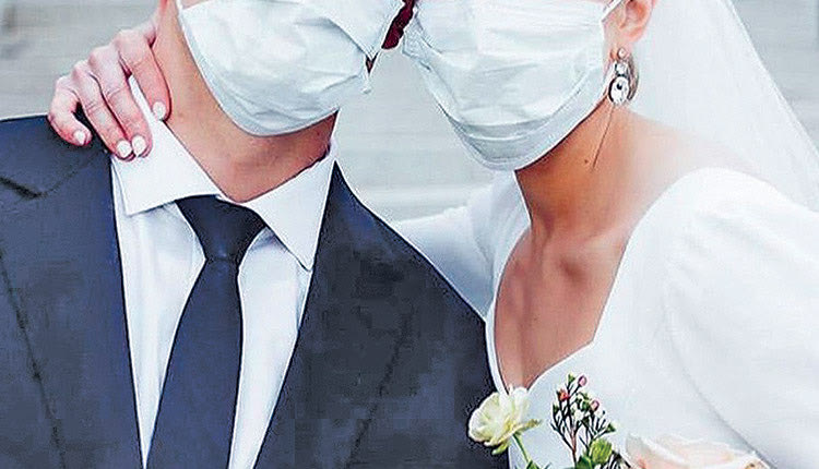 Κι όμως παντρεύτηκαν!  Σαν θέλει η νύφη και ο γαμπρός τύφλα να έχει ο… σεισμός…