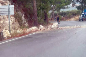 Κατολισθήσεις σημειώθηκαν σε σημεία του οδικού δικτύου