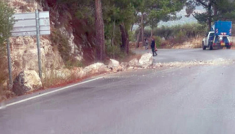 Κατολισθήσεις σημειώθηκαν σε σημεία του οδικού δικτύου
