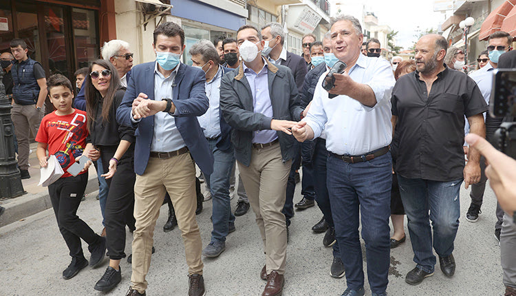 Με τοΝ δήμαρχο Μινώα Πεδιάδος περιόδευσε στο Αρκαλοχώρι ο Αλέξης Τσίπρας