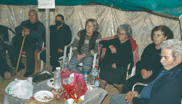 ΣΕΙΣΜΟΠΛΗΚΤΟΙ ΑΡΚΑΛΟΧΩΡΙ ΜΕΣΑ ΣΤΙΣ ΣΚΗΝΕΣ