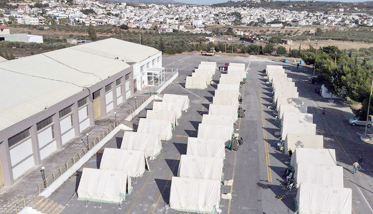 Δύσκολες ώρες με τις βροχές στο Αρκαλοχώρι