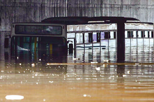 Διακόπηκε η κυκλοφορία σε σημεία της Αττικής λόγω της βροχόπτωσης